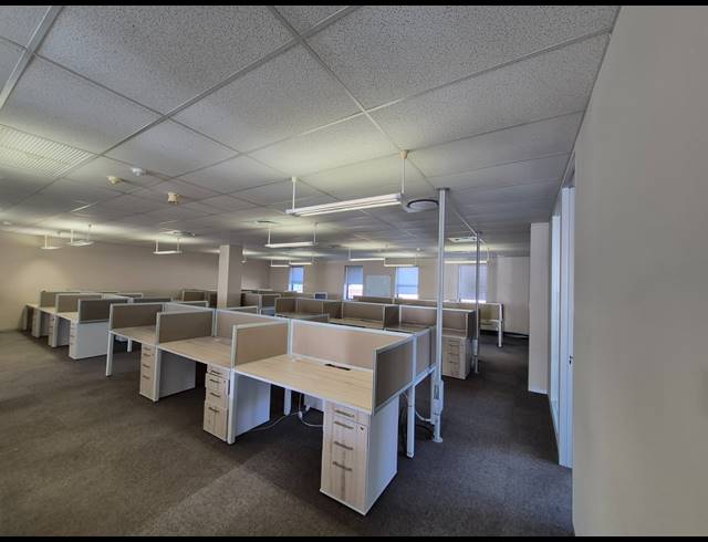 977M² OFFICE TO LET IN SANDTON CENTRAL